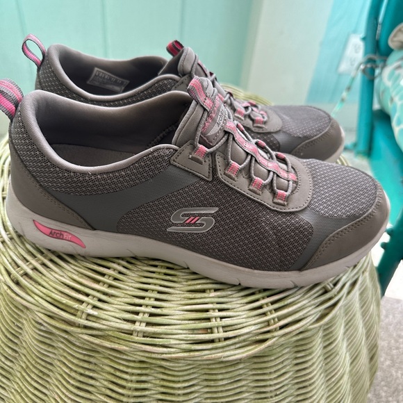 Skechers Air Cooled Archfit - Picture 3 of 9